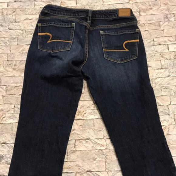 Size 2 American Eagle Jeans - Picture 3 of 6